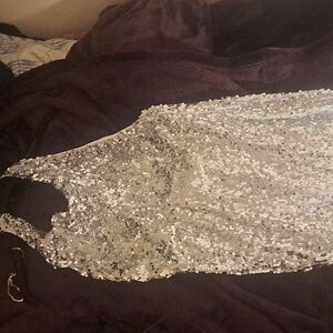 Sequence, evening, dress long new. Very beautiful it's very flattering go back
